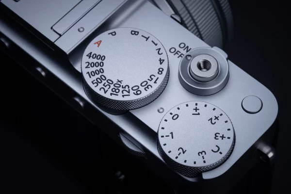 FUJIFILM X-E5 Mirrorless Camera (Silver) - Image 6